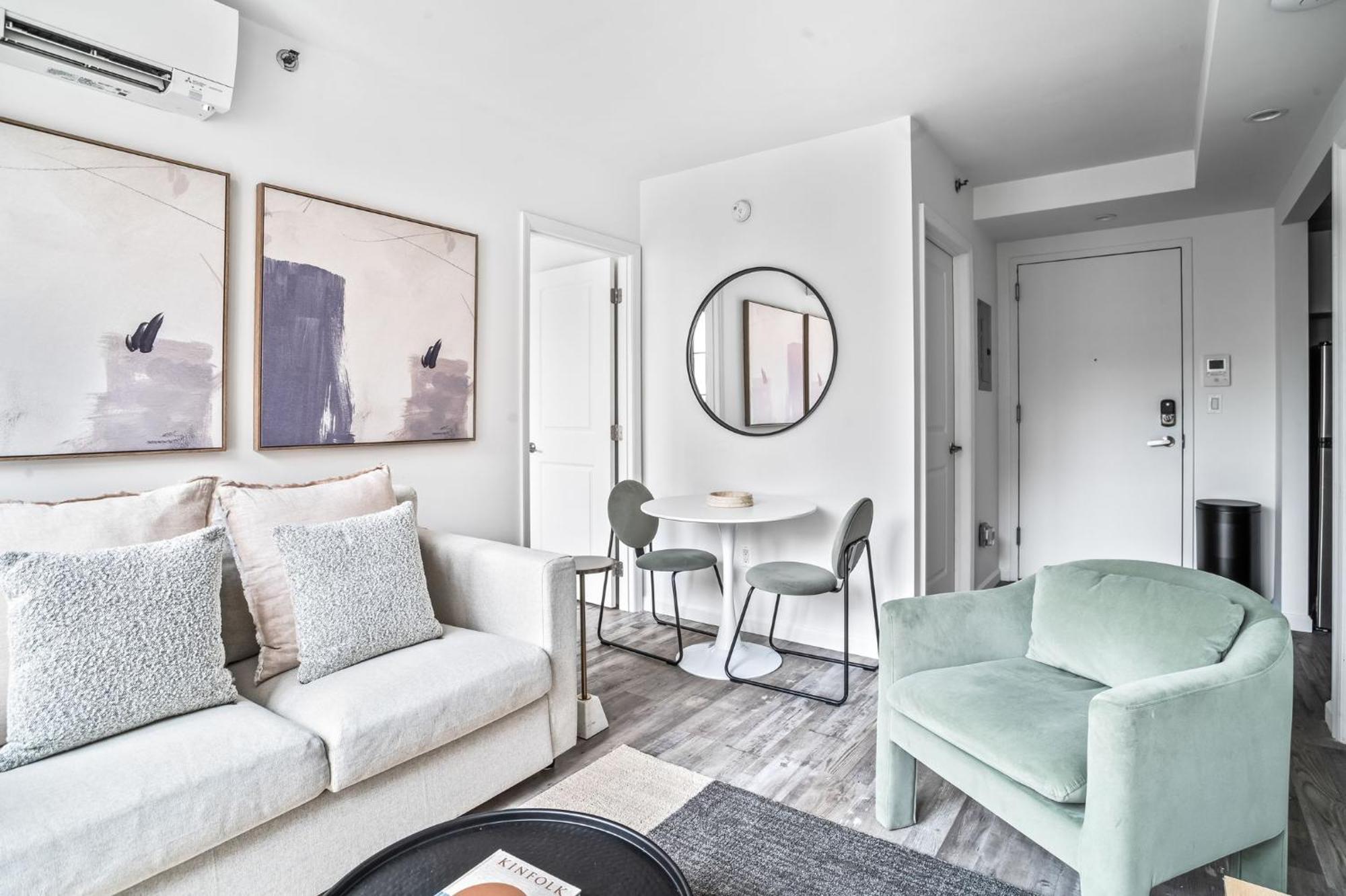 Modern 2-br With Southern Views Apartamento